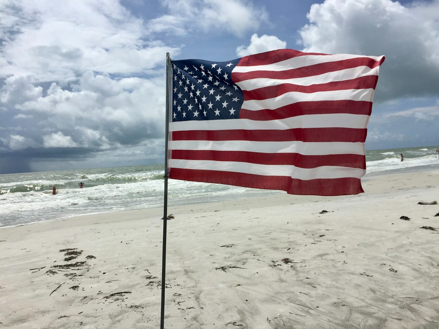 A Veteran’s Mission to Honor Old Glory